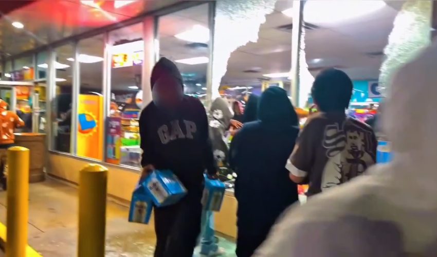 Group Of People Broke In A Store Just To Steal Beers And Snacks