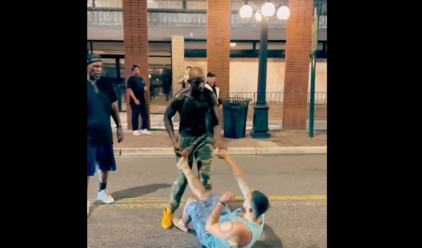 Dude Gets Gets Paddled With His Own Shoe During A Altercation