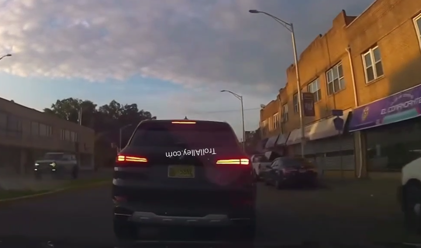 Random Guy Repeatedly Kept Brake Checking A Guy In Traffic Which Resulted In A Accident