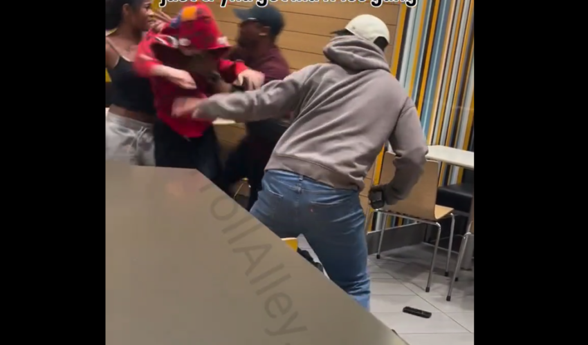 Undercover Police Slaps The Shii Out Of A Girl For Putting Hands On Him After He Tried To Arrest Her Boyfriend