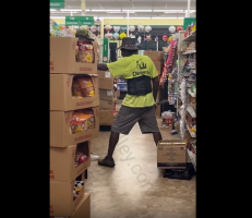 Man Double Back To Rob A Guy That Robbed Him And Took His Money