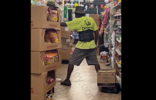 Man Double Back To Rob A Guy That Robbed Him And Took His Money