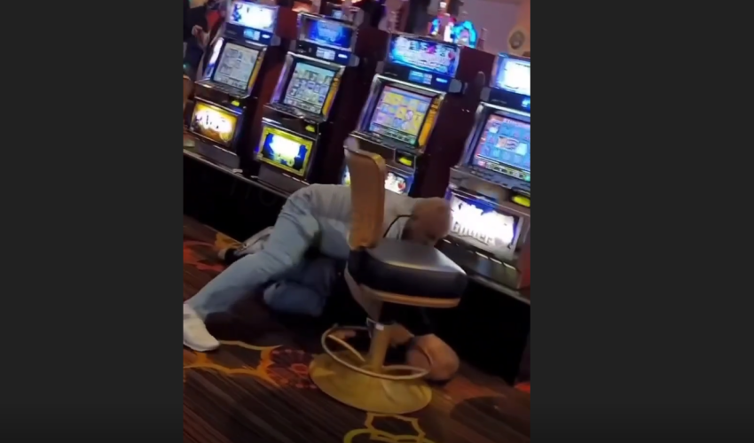Man Gets Dropped At The Casino For For Stealing Another Man Slot Machine