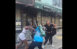 Illegal Street Vender Gets His Purses Stolen By 3 Women And Then Gets Jumped After He Put Hands On Them