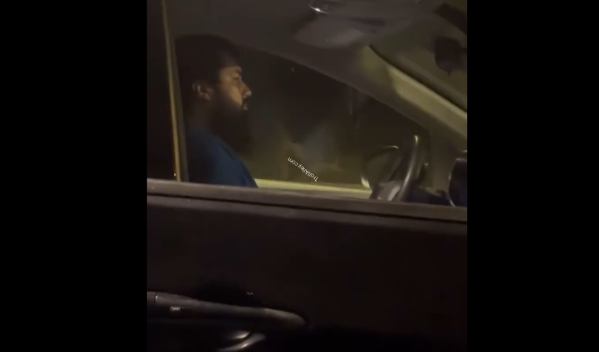 Woman Caught A Man Doing The Weirdest Thing In Traffic While Driving