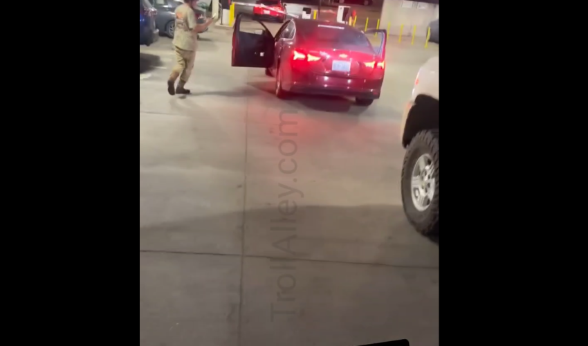 Dude Said The N Word And Tried To Run But He Took It Out On His Innocent Friend Instead After He Couldn’t Catch Him