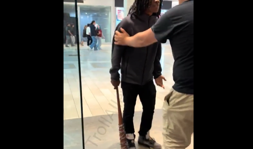 Dude Gets Mad And Tries To Put Hands On His Girlfriend After She Disrespected His Mother That Was Going Homeless