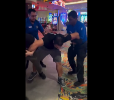 4 Security Guards Had A Difficult Time Taking Down A Guy At The Casino