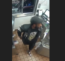 Man Pulled A Strap After Taco Bell Employees Wouldn’t Give His Food