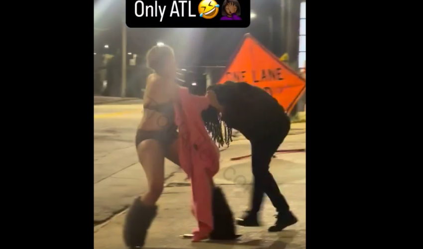 Woman Put Hands On Her Boyfriend After He Wouldn’t Give Her Phone Back
