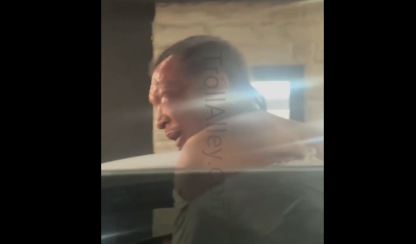 Man Begs A Guy To Calm Down After Getting Knotted Up