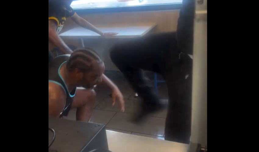 Churches Chicken Employees Work Together To Put Out A Disrespect Customer And They Went Extreme On Him