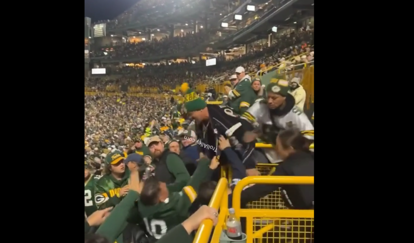 Green Bay Packers Fans Didn’t Like This Green Bay Packer Fan Talking Crazy To Them