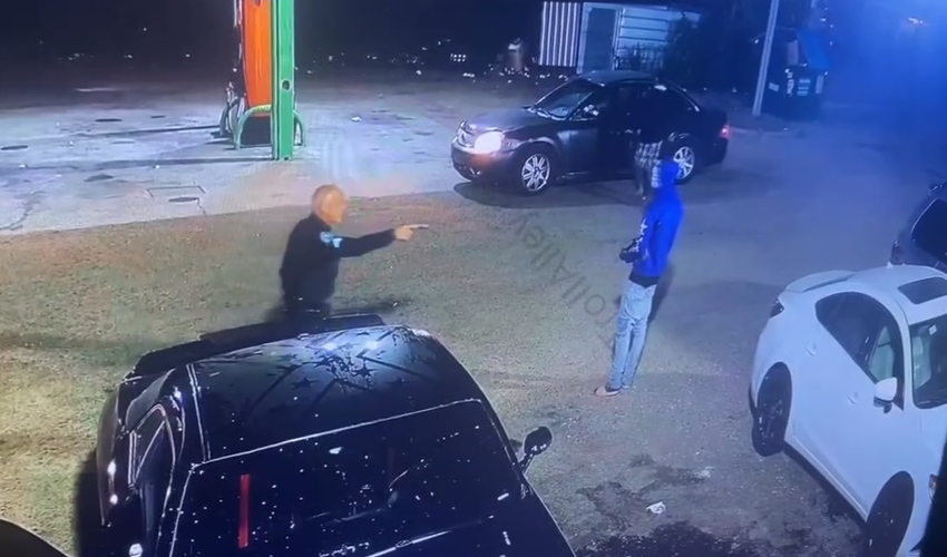 Dude Gets Caught With A Draco Walking Out A Store By A Police Officer That Was Searching Somebody Else Car And He Even Didn’t Try To Tuck It