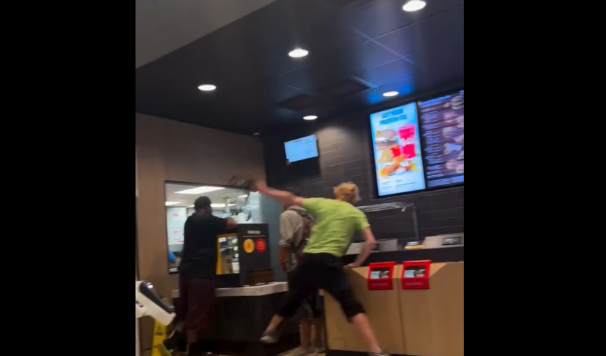 Dude Did This After A Guy Tried To Call Police On Him At Mcdonalds