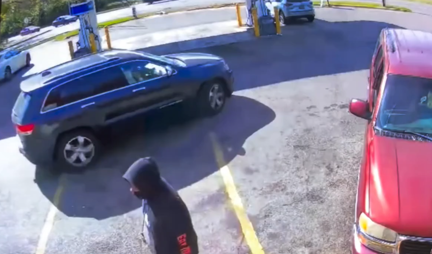 Dude Thought Leaving His Car Running The Gas Station Was Safe And Then This Happened
